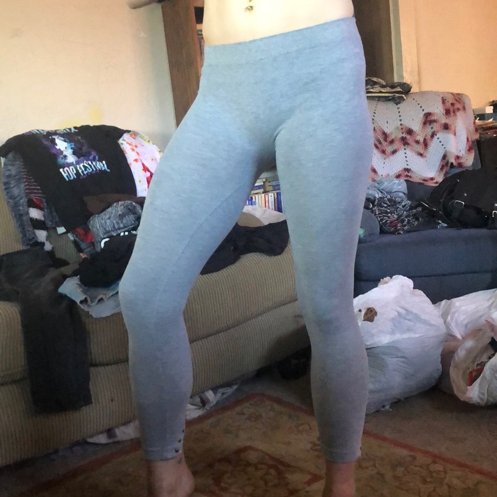 🍄5 for $20🍄Grey leggings